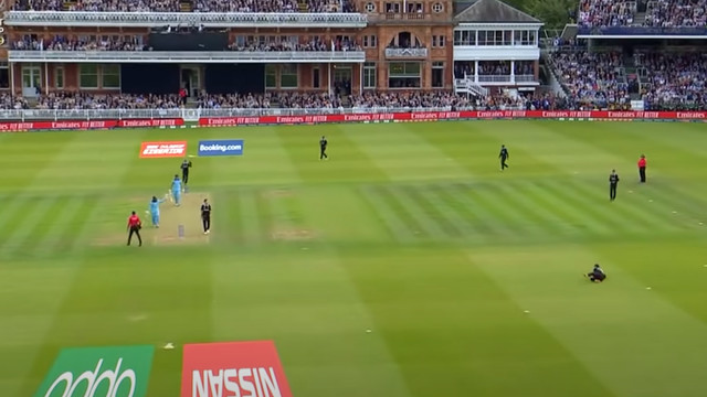 Surrey - Yorkshire prenos uživo